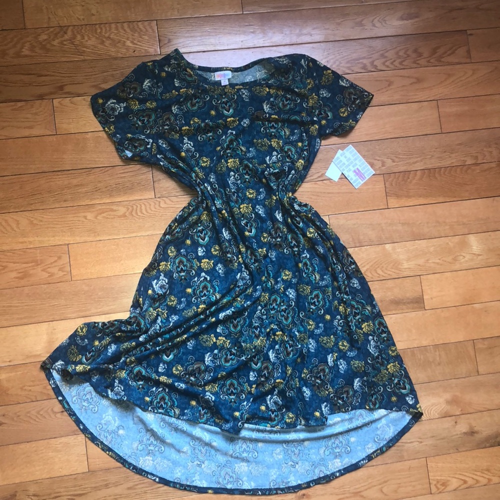 So pretty teal paisley Carly!